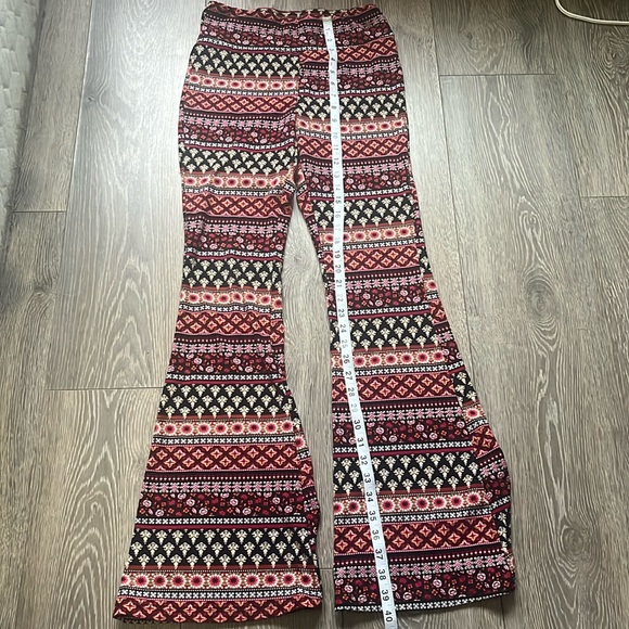 Women’s No Boundaries Flare Medium Pant - Picture 6 of 6